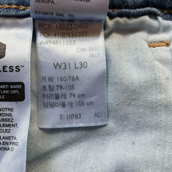 Levis 721 Hi Rise Skinny, Med Wash, Distressed, 31/12. Classic Minimalist - Picture 14 of 15